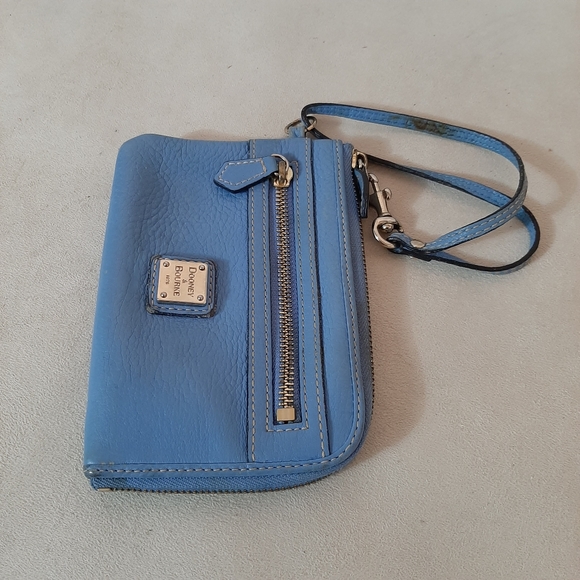 Dooney & Bourke Handbags - Dooney Bourke Blue Wristlet Bag